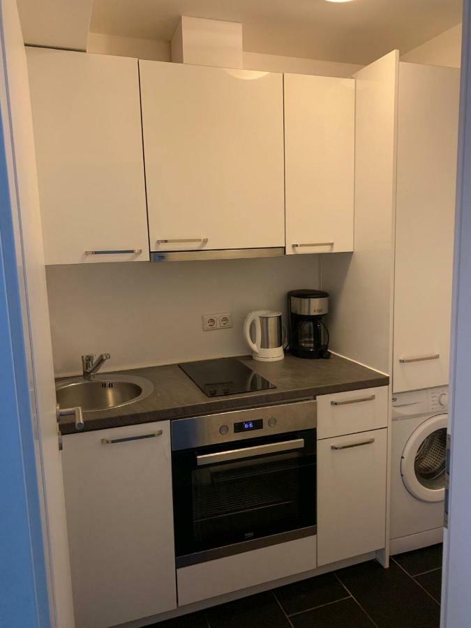 Downtown Boardinghouse Apartment *